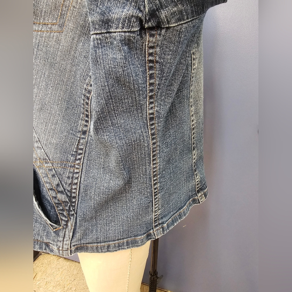Like New 1X l.a. blues Stylish Jean Jacket, 3 Pockets, Fun Stitching Accents - Picture 9 of 14